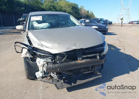 2013 Volkswagen Jetta 2.5L Se z USA, uszkodzony, nr VIN 3VWDP7AJ7DM243964